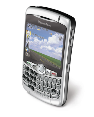 Illustration for article titled BlackBerry 8300 Curve: The Media CrackBerry You Really Want